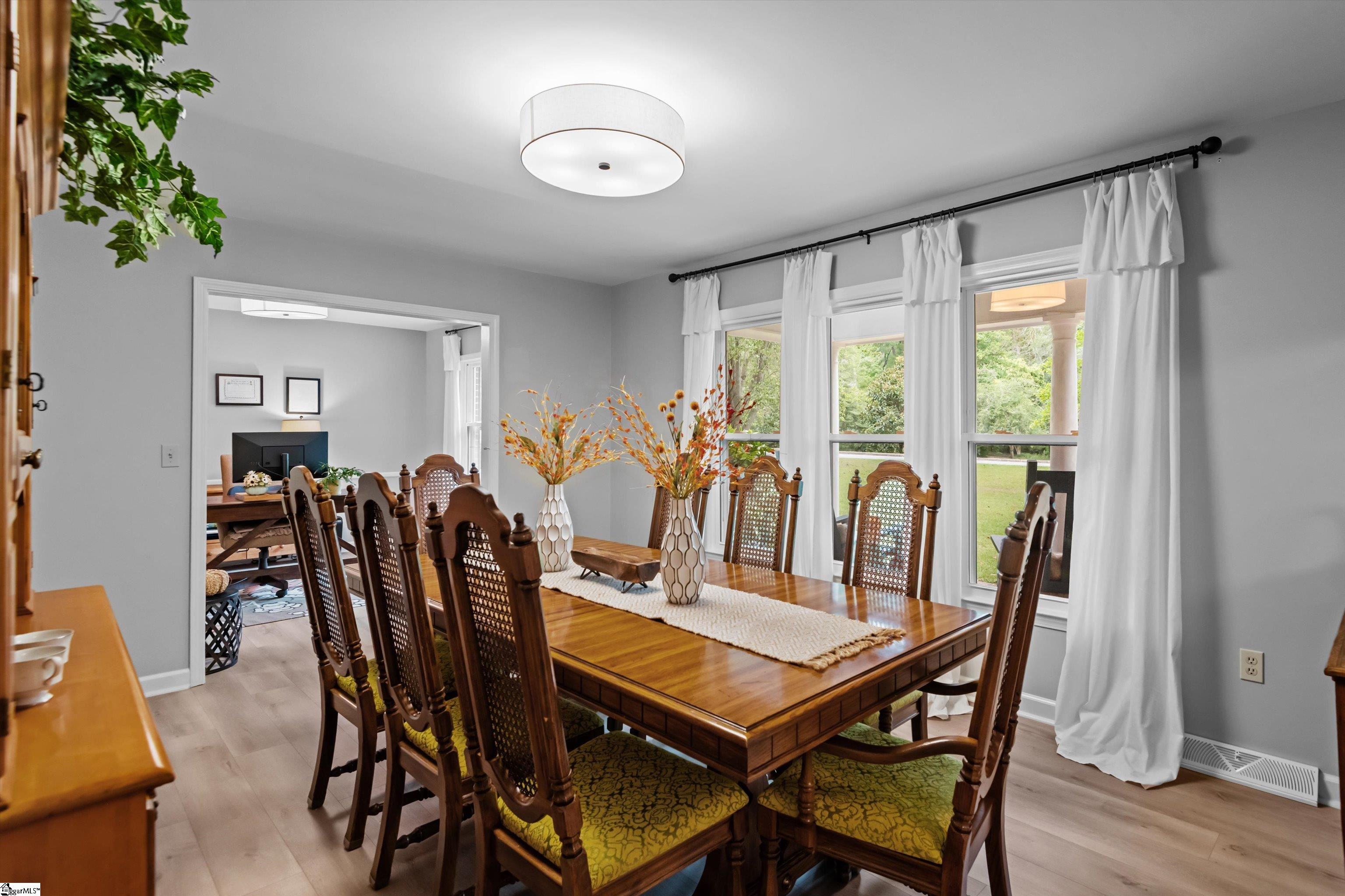 Anderson, South Carolina 29621, United States, 3 Bedrooms Bedrooms, ,2 BathroomsBathrooms,Residential,Active,218163