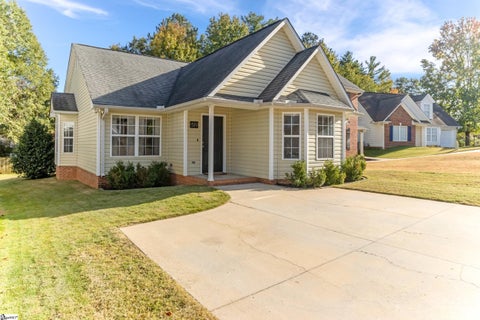 Photo of 519 S Brown Beaver Court, Moore, SC 29369 (MLS # 1607906)