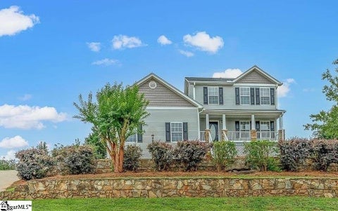 Photo of 156 Faulkner Circle, Greer, SC 29651 (MLS # 1603942)