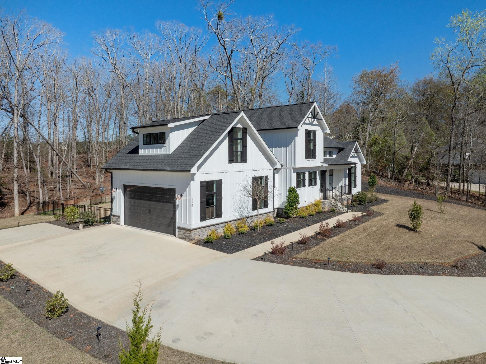 110 Royal Oaks Drive