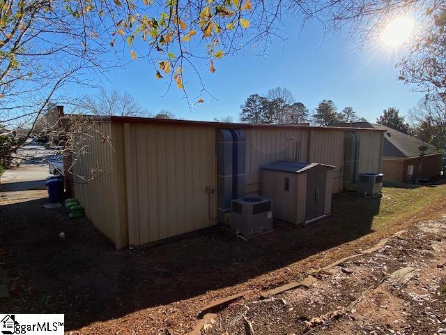 16 W Pointe Boulevard