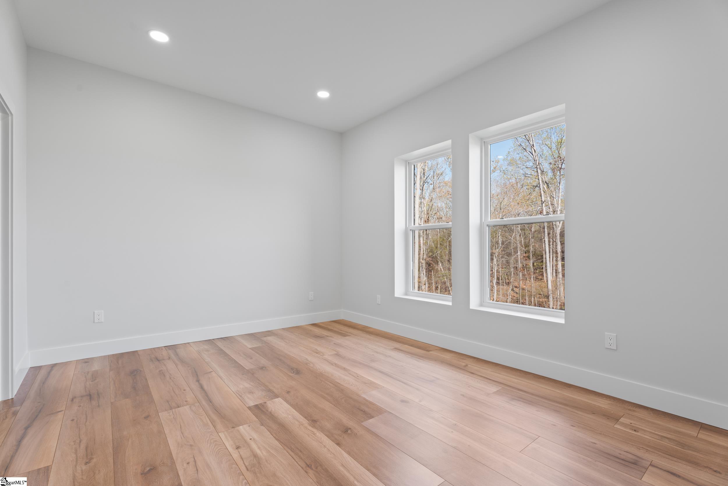 102 Topsail Drive