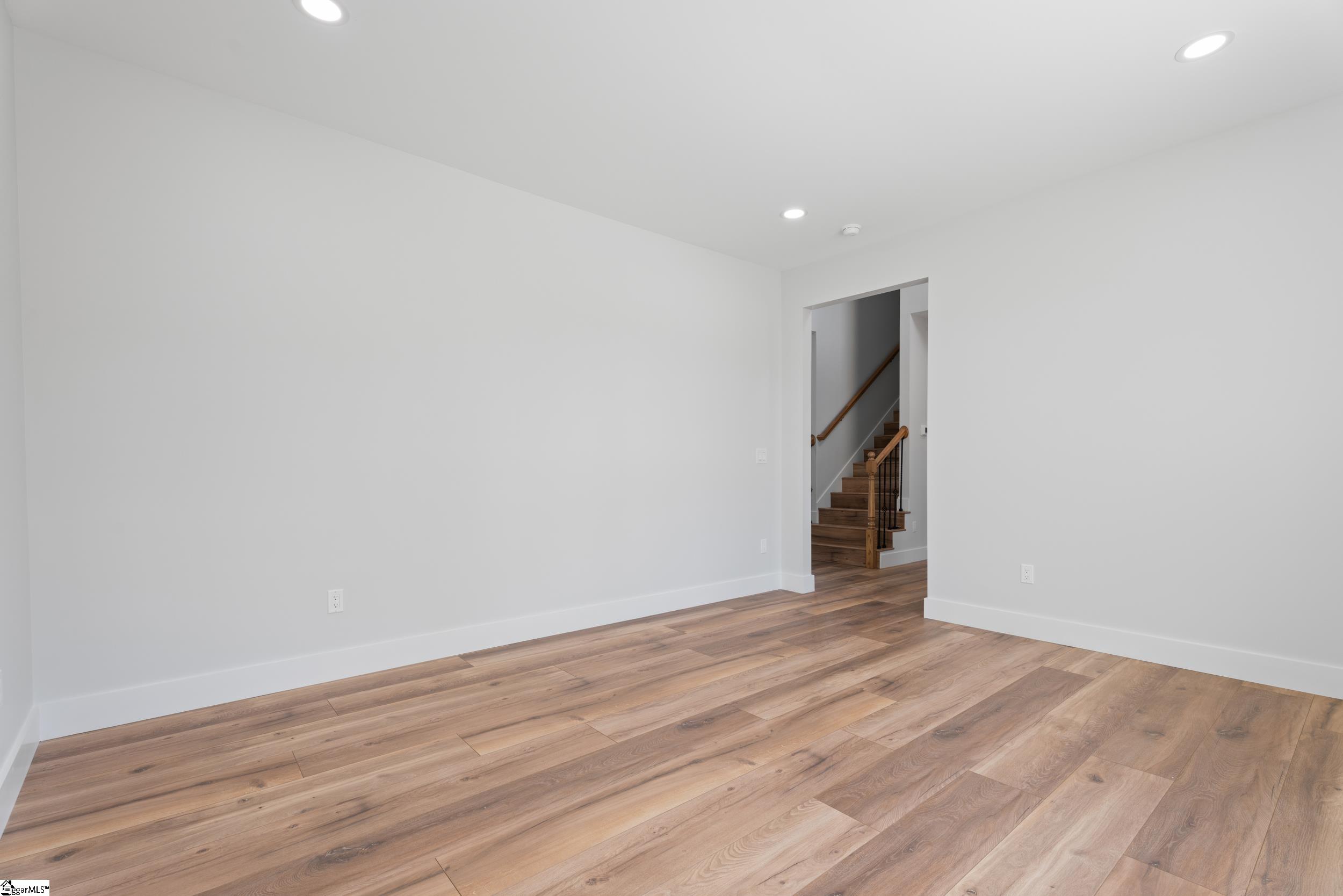 102 Topsail Drive