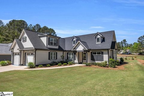 Photo of 306 S Links Crossing, Ninety Six, SC 29666 (MLS # 1588062)