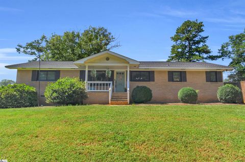 Photo of 202 Hazelwood Avenue, Anderson, SC 29626 (MLS # 1577708)