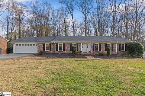 Photo of 412 Ransdell Drive, Spartanburg, SC 29307 (MLS # 1577782)