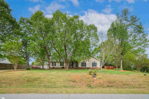 Photo of 112 Allison Street, Lyman, SC 29365 (MLS # 1587418)