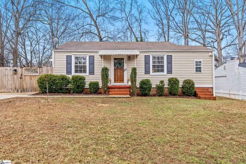 Photo of 15 Essex Court, Greenville, SC 29609 (MLS # 1580415)
