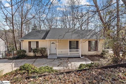 Photo of 1603 Winding Way, Taylors, SC 29687 (MLS # 1582165)
