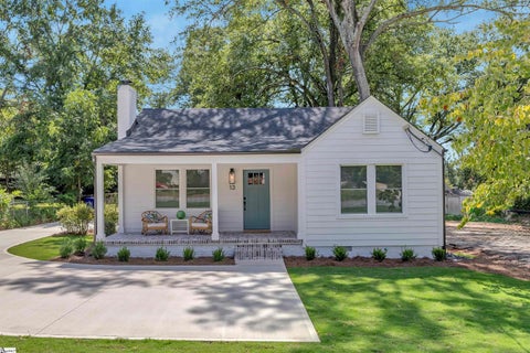 Photo of 13 Pleasant Ridge Avenue, Greenville, SC 29605 (MLS # 1603861)