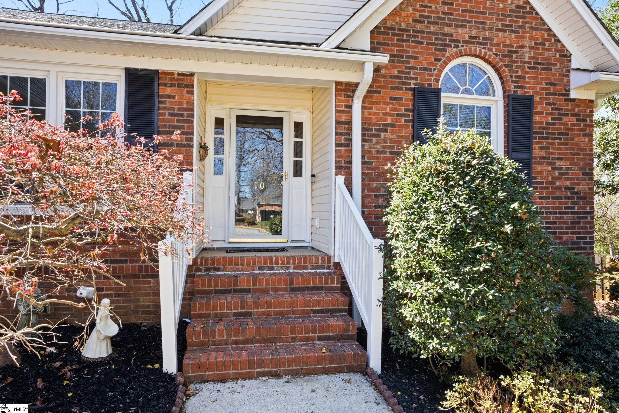 10 Croftstone Court