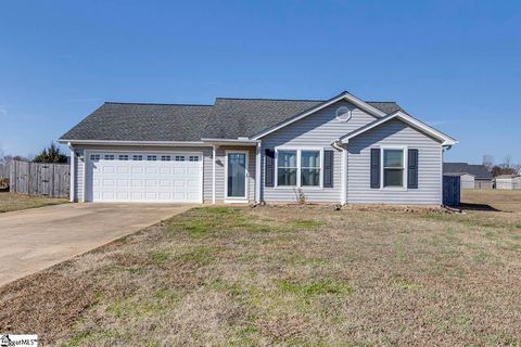 Photo of 541 Mountain View Road, Boiling Springs, SC 29316 (MLS # 1578578)