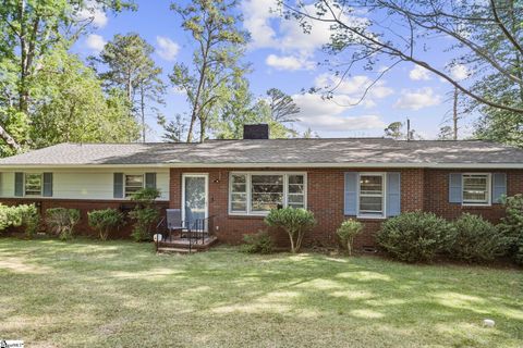 Photo of 118 Kensington Drive, Spartanburg, SC 29306 (MLS # 1588648)