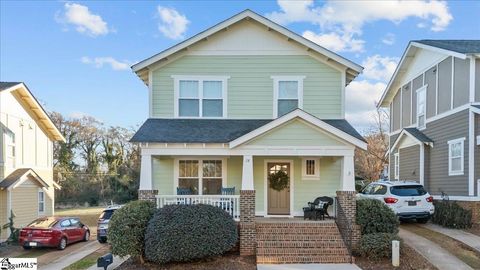 Photo of 18 Mchan Street, Greenville, SC 29605 (MLS # 1577377)