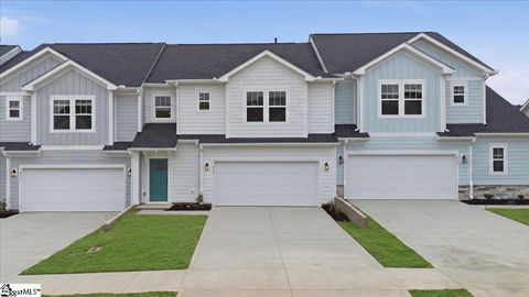 Photo of 413 Crestcreek Drive, Anderson, SC 29621 (MLS # 1587387)