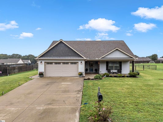 136 MANOR HOUSE LN, CHESNEE, SC 29323 - Image f8f4155f8cf70f4d3207a169d5ac3d9f/2110929609