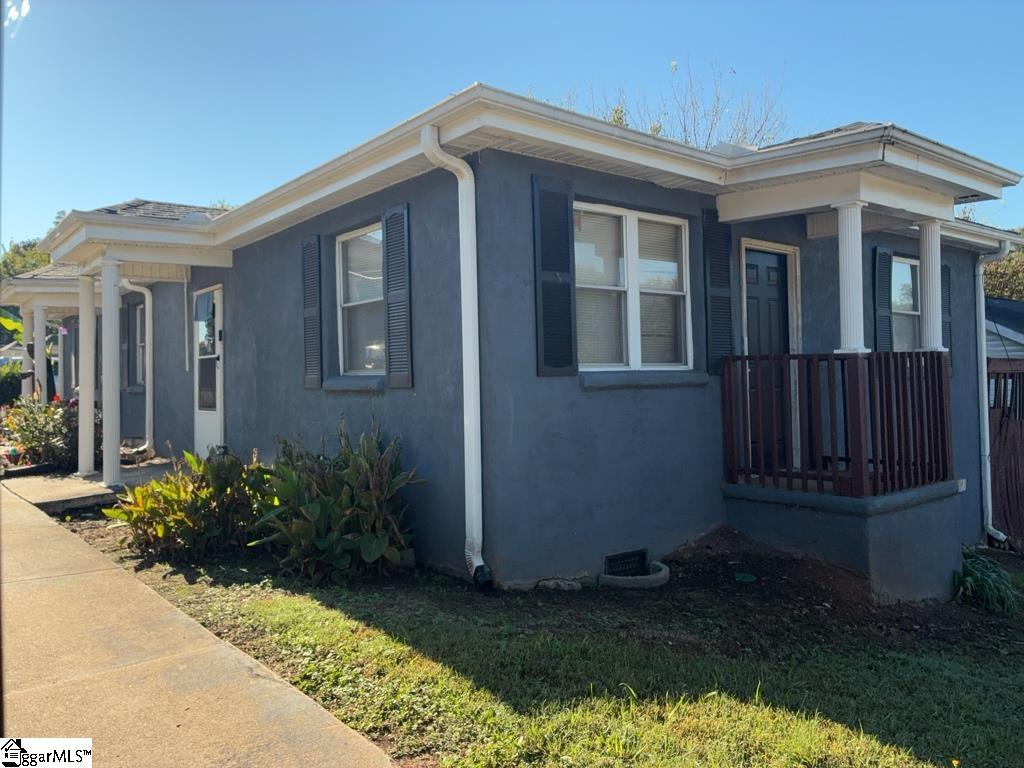 902 Railroad Street
