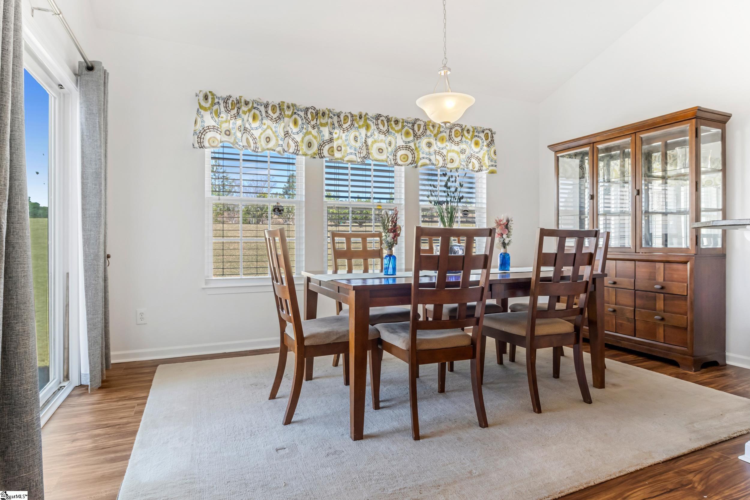 Greenville, South Carolina 29607, United States, 4 Bedrooms Bedrooms, ,3 BathroomsBathrooms,Residential,Active,95586