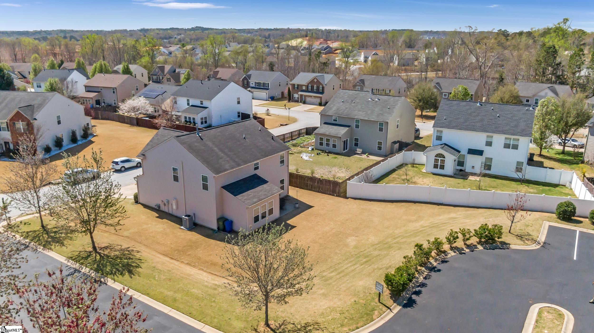 Greenville, South Carolina 29607, United States, 4 Bedrooms Bedrooms, ,3 BathroomsBathrooms,Residential,Active,95586