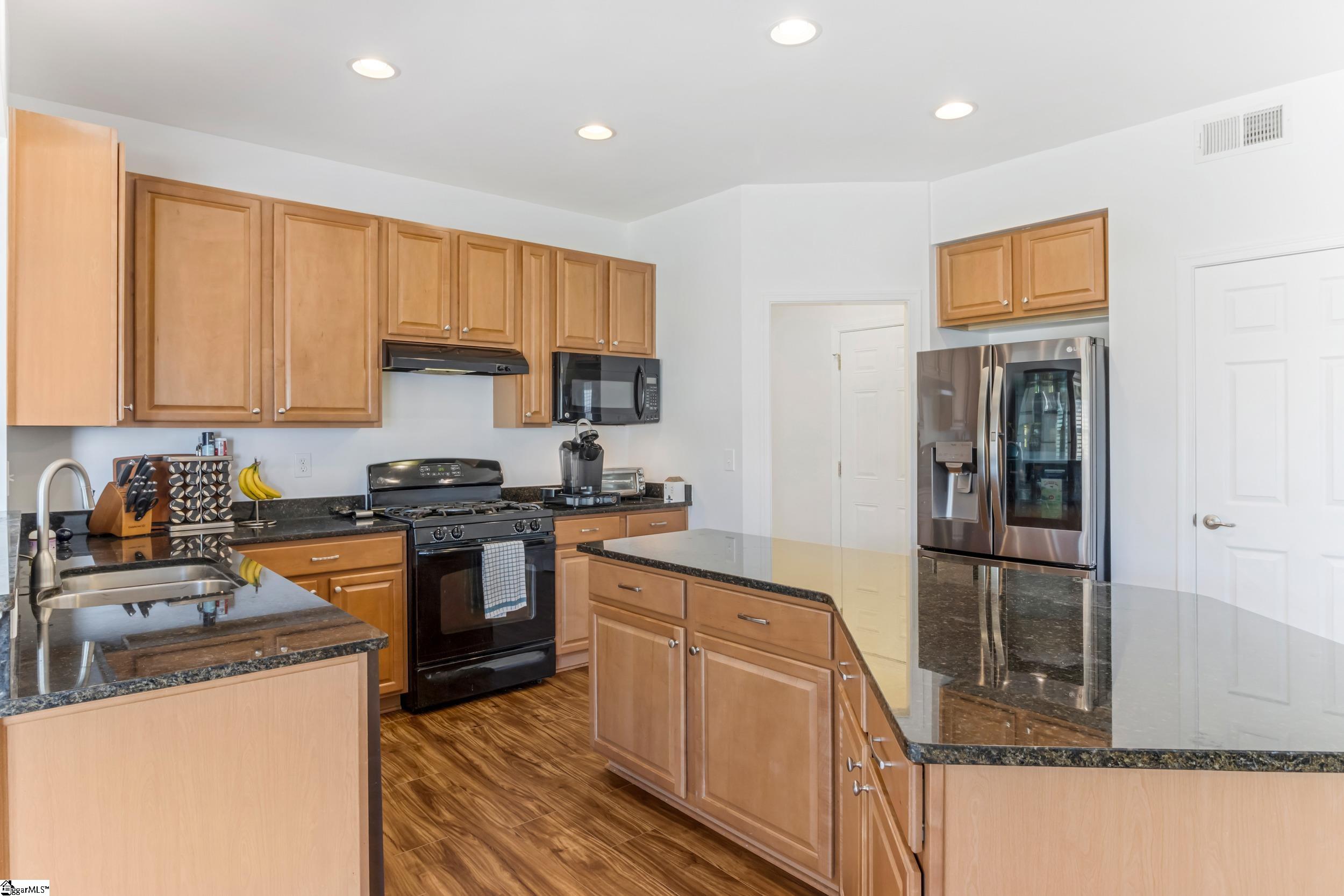 Greenville, South Carolina 29607, United States, 4 Bedrooms Bedrooms, ,3 BathroomsBathrooms,Residential,Active,95586