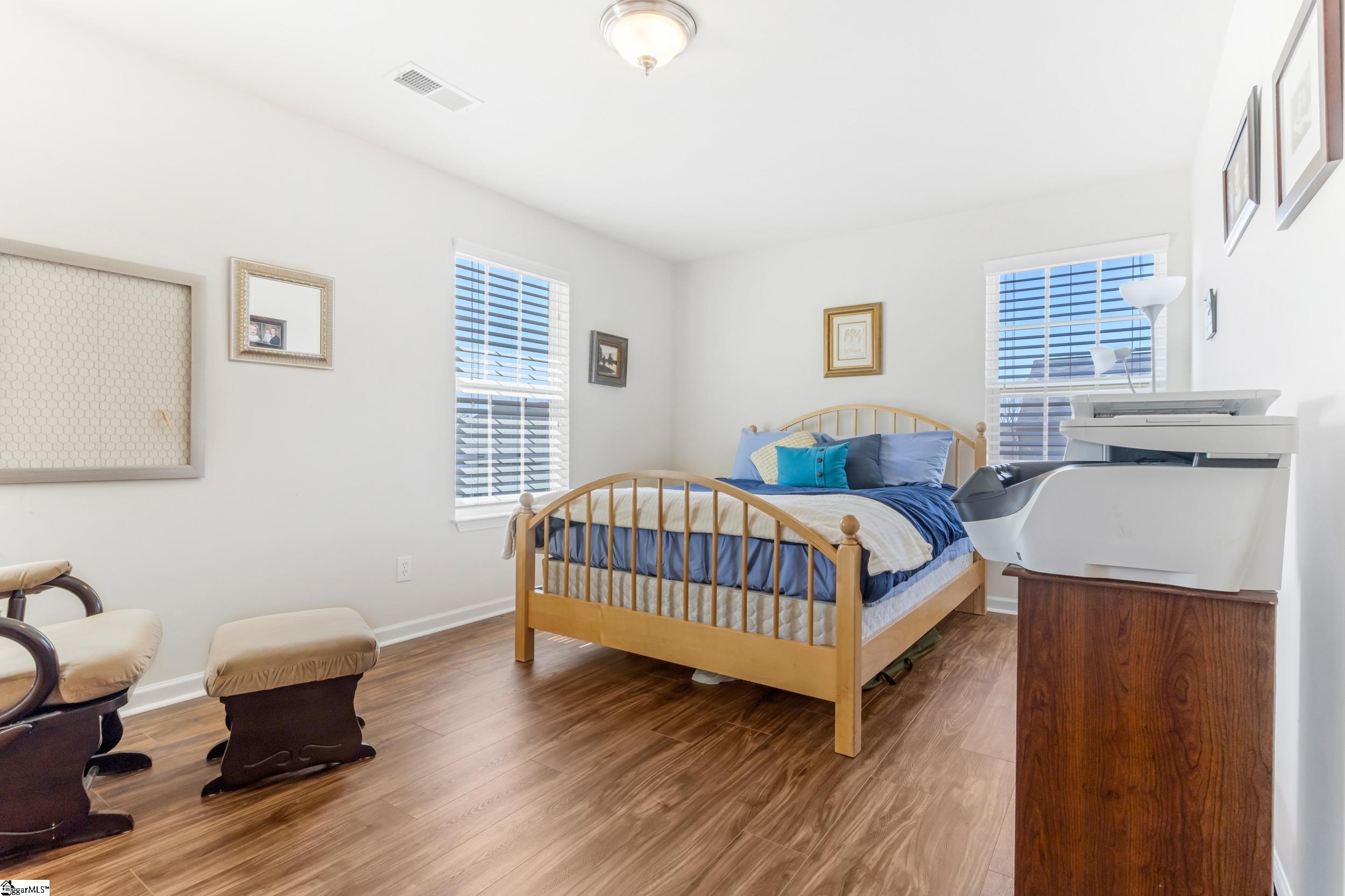 Greenville, South Carolina 29607, United States, 4 Bedrooms Bedrooms, ,3 BathroomsBathrooms,Residential,Active,95586