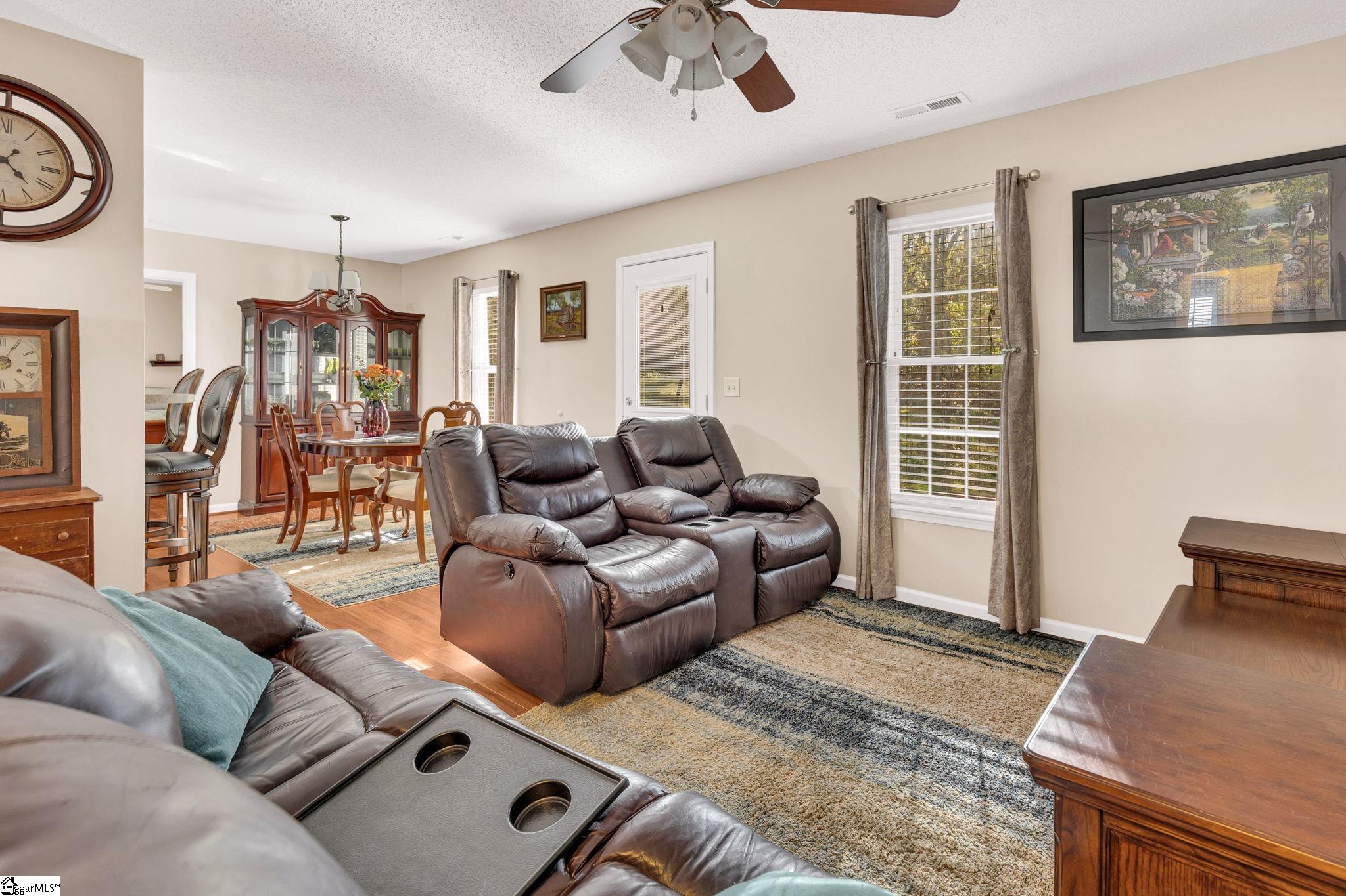 Liberty, South Carolina 29657, United States, 3 Bedrooms Bedrooms, ,2 BathroomsBathrooms,Residential,Active,233314