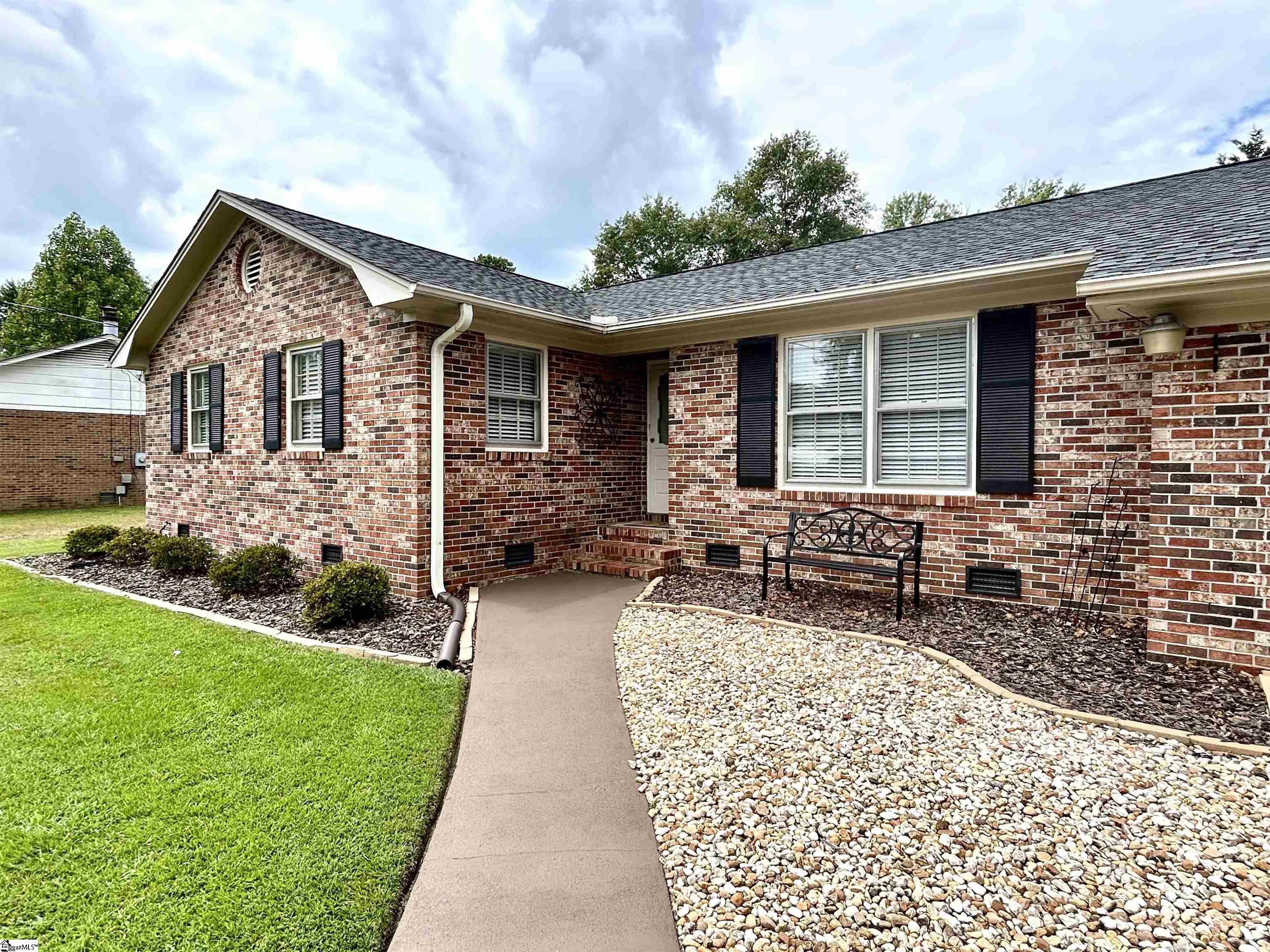 19 Owens Road