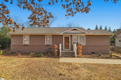 Photo of 103 Fairlane Circle, Greenville, SC 29607 (MLS # 1578607)