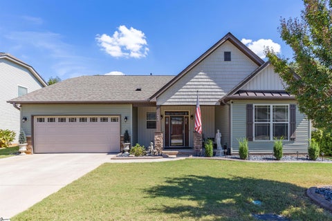 Photo of 22 Summerdale Drive, Taylors, SC 29687 (MLS # 1603585)