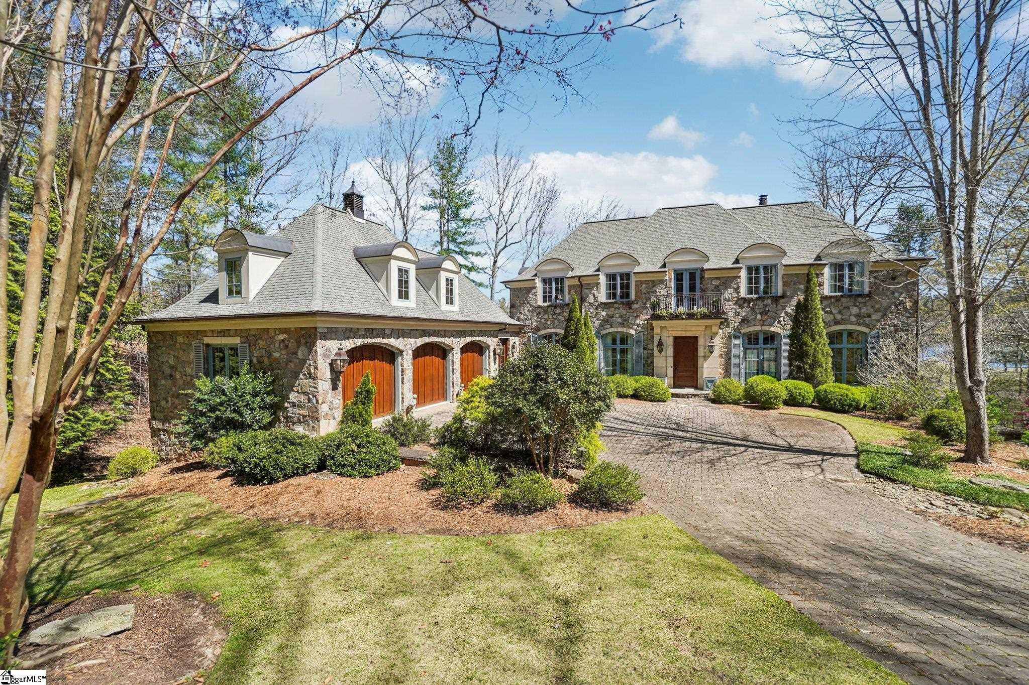 304 Club Cove Way