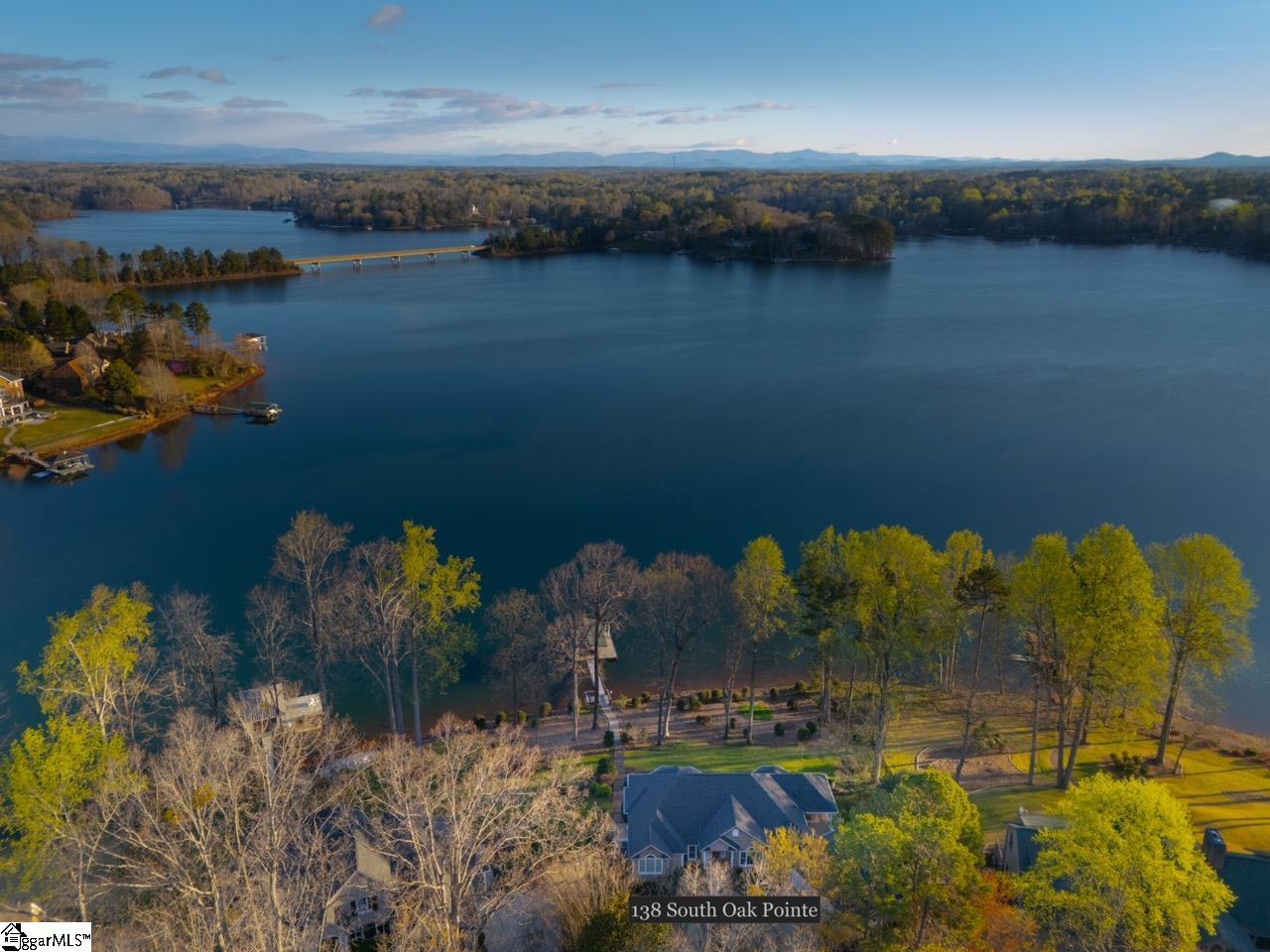 138 South Oak Pointe Drive