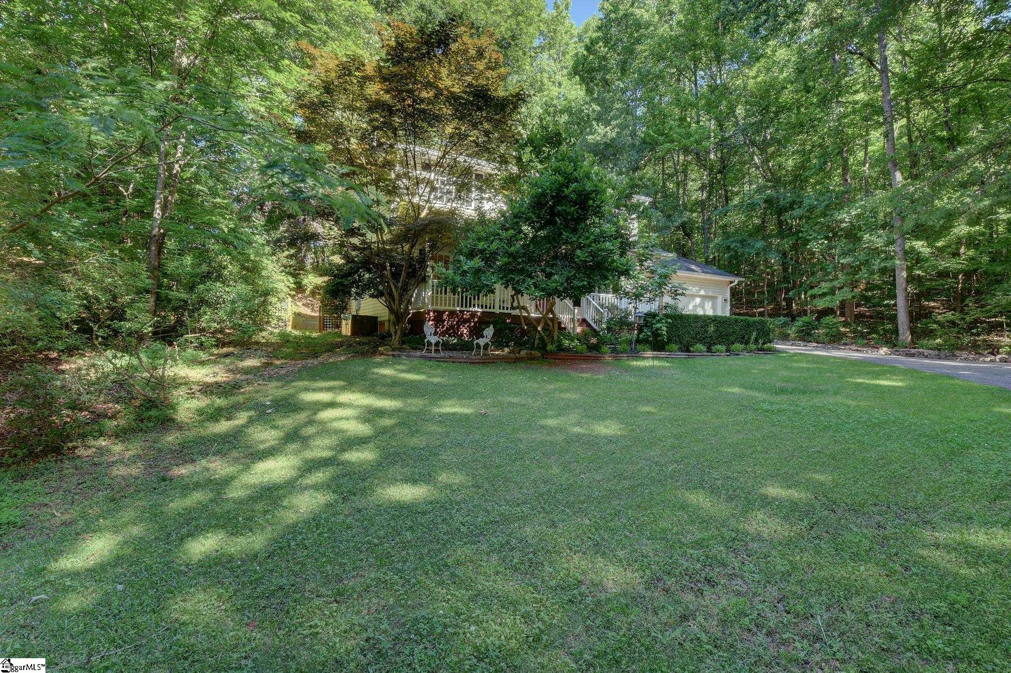 2011 Ridgeview Lane
