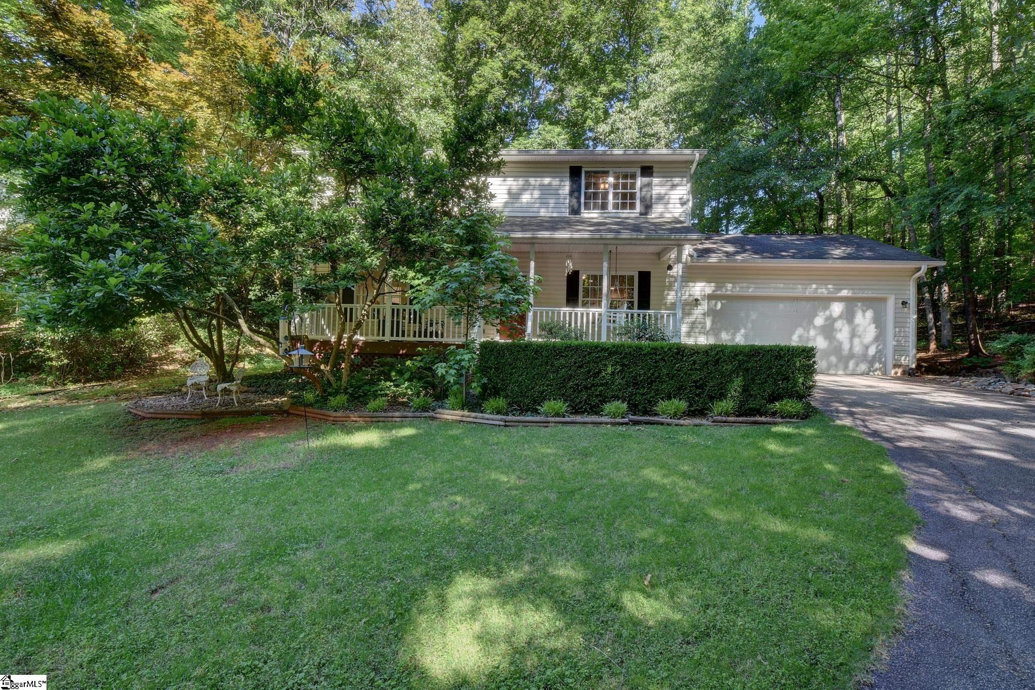 2011 Ridgeview Lane