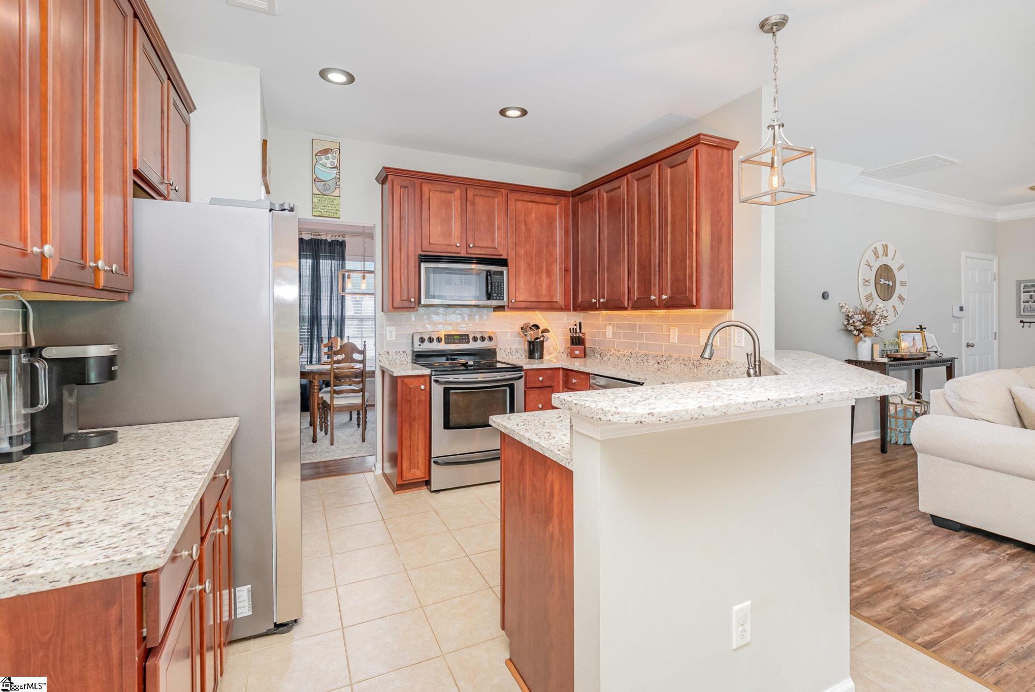 Greer, South Carolina 29650, United States, 4 Bedrooms Bedrooms, ,3 BathroomsBathrooms,Residential,Contingent,175382