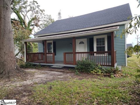 Photo of 1 Beattie Street, Greenville, SC 29611 (MLS # 1573403)