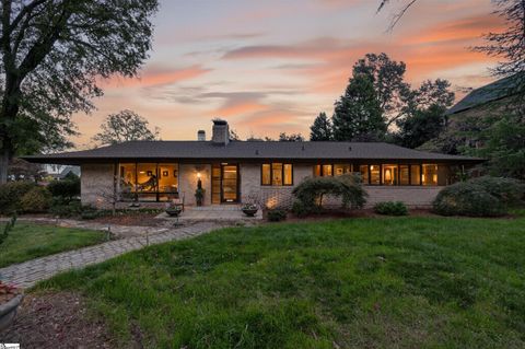 Photo of 801 Mcdaniel Avenue, Greenville, SC 29605 (MLS # 1585260)