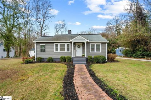 Photo of 315 Woodland Drive, Belton, SC 29627 (MLS # 1577220)