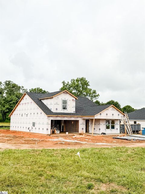 Photo of 18034 Hwy 101 S, Gray Court, SC 29645 (MLS # 1592706)