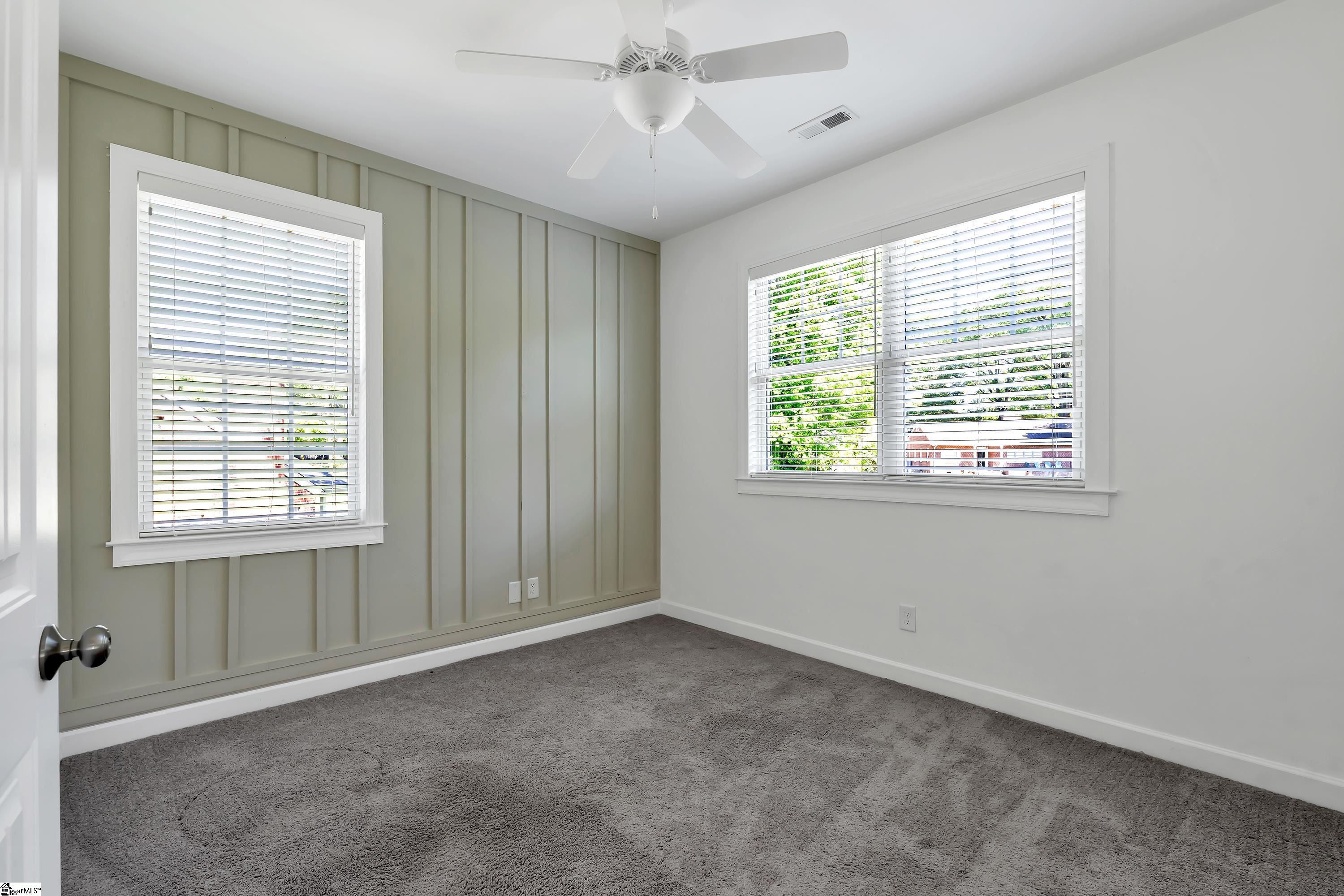 Greenville, South Carolina 29609, United States, 3 Bedrooms Bedrooms, ,3 BathroomsBathrooms,Residential,Pending,119541