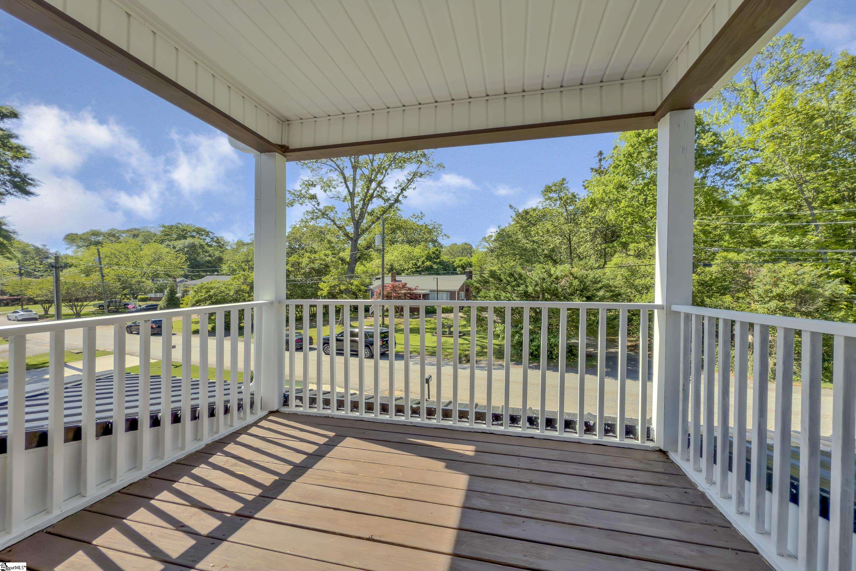 Greenville, South Carolina 29609, United States, 3 Bedrooms Bedrooms, ,3 BathroomsBathrooms,Residential,Pending,119541