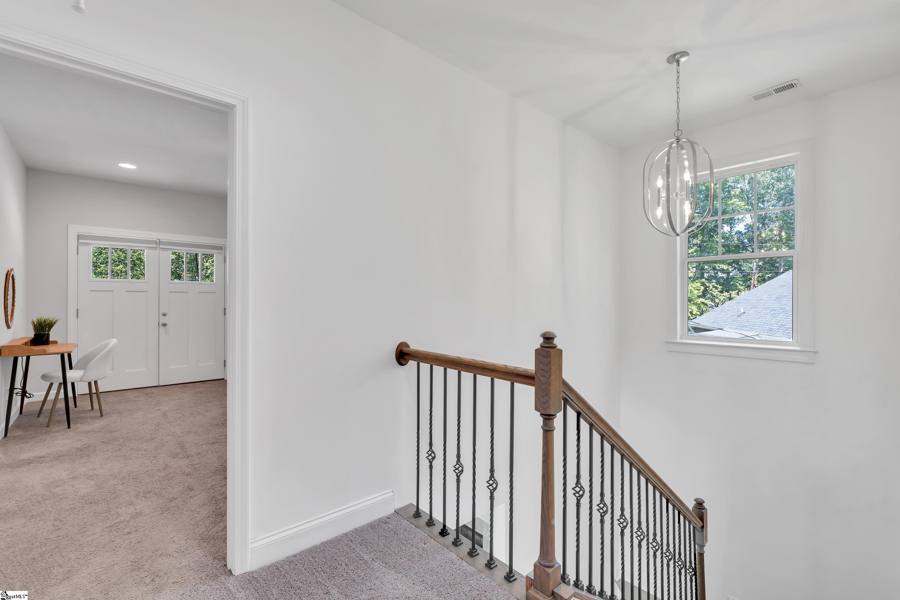 Greenville, South Carolina 29609, United States, 3 Bedrooms Bedrooms, ,3 BathroomsBathrooms,Residential,Pending,119541