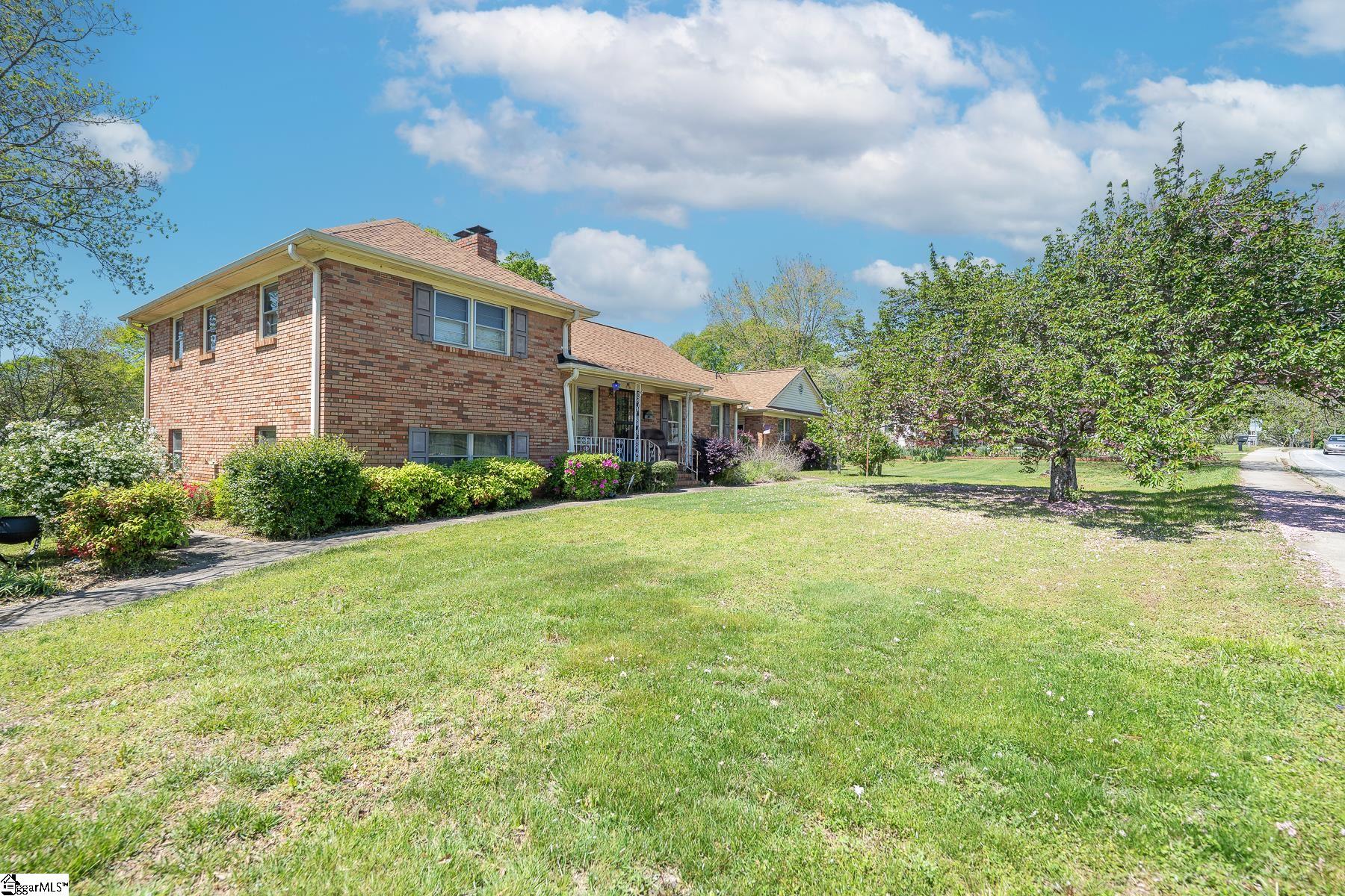 Easley, South Carolina 29642, United States, 3 Bedrooms Bedrooms, ,2 BathroomsBathrooms,Residential,Contingent,116162