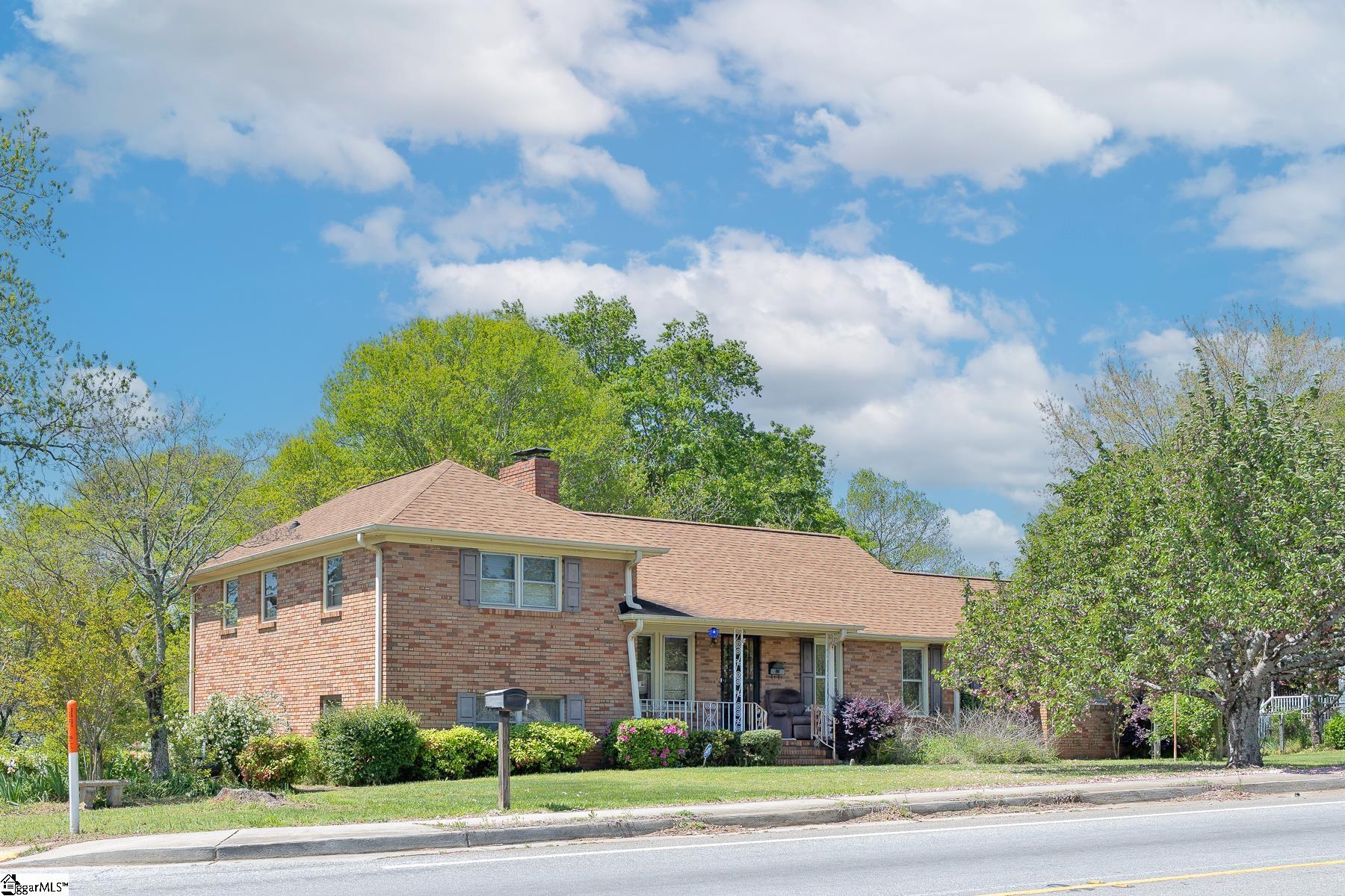 Easley, South Carolina 29642, United States, 3 Bedrooms Bedrooms, ,2 BathroomsBathrooms,Residential,Contingent,116162