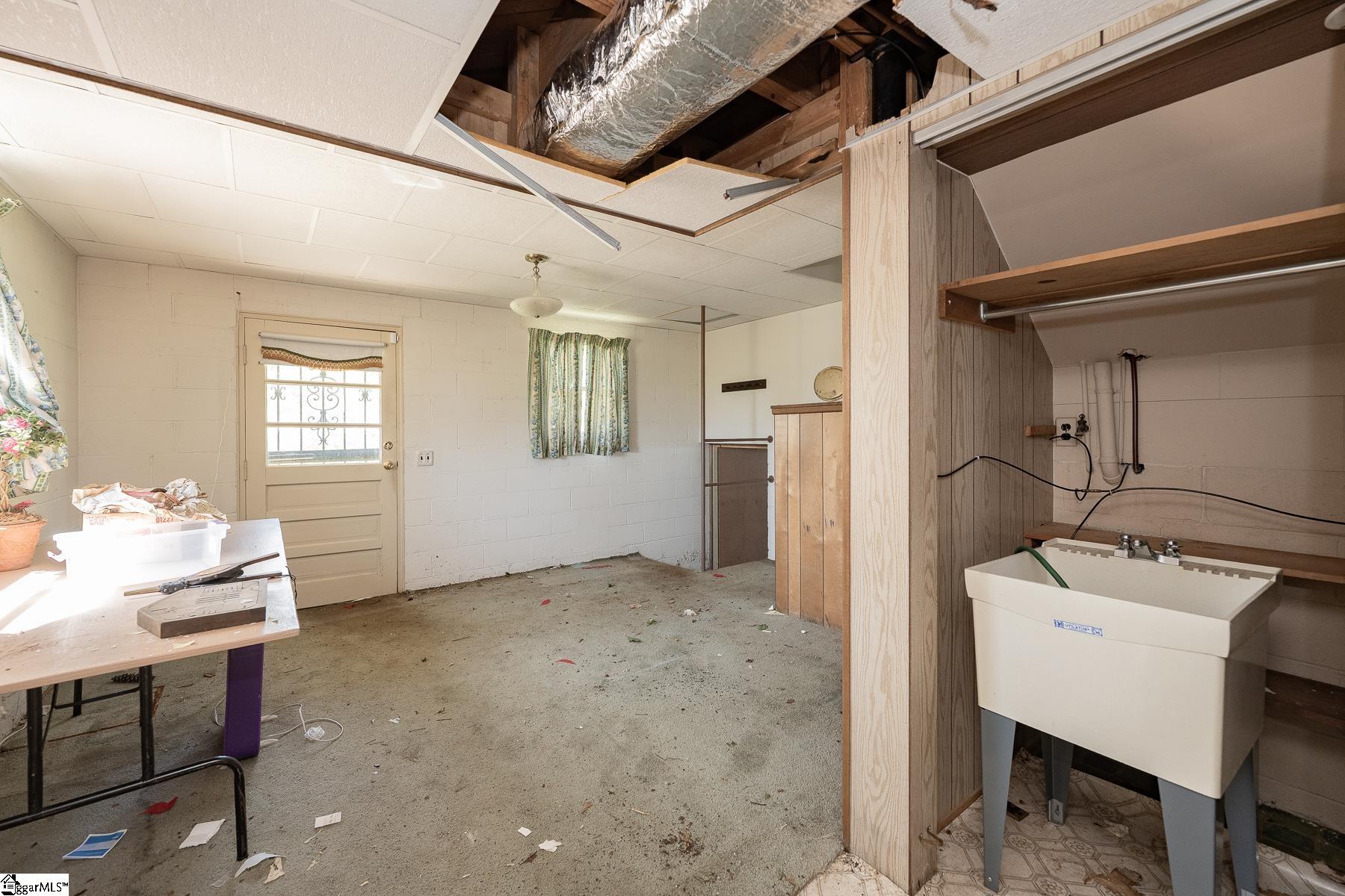 Easley, South Carolina 29642, United States, 3 Bedrooms Bedrooms, ,2 BathroomsBathrooms,Residential,Contingent,116162