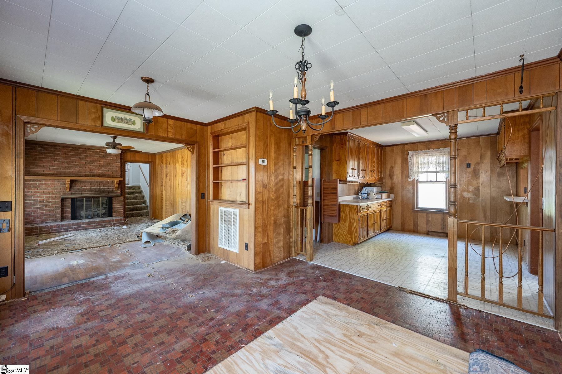 Easley, South Carolina 29642, United States, 3 Bedrooms Bedrooms, ,2 BathroomsBathrooms,Residential,Contingent,116162