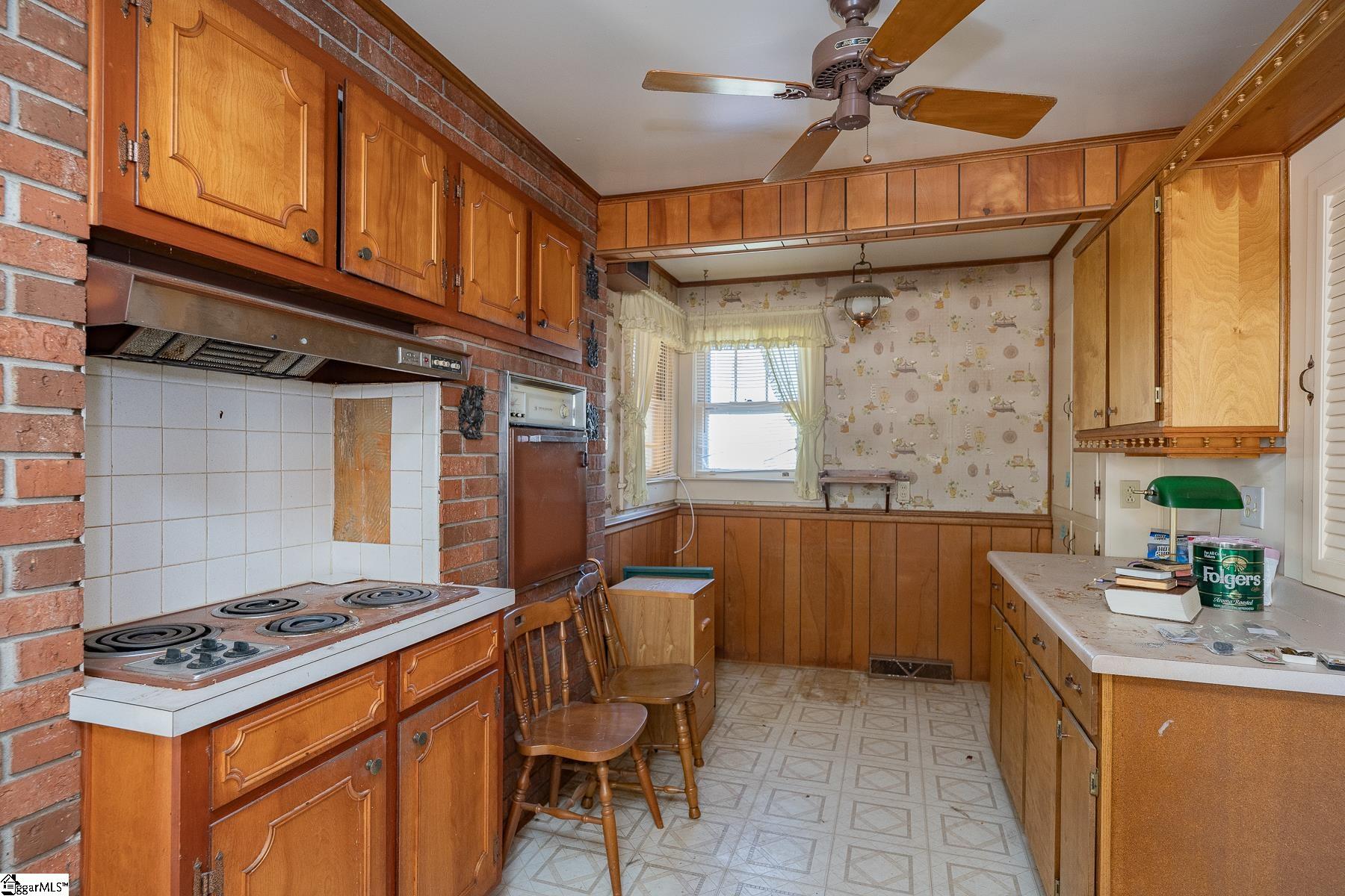 Easley, South Carolina 29642, United States, 3 Bedrooms Bedrooms, ,2 BathroomsBathrooms,Residential,Contingent,116162