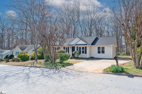 Photo of 200 Dunwoody Drive, Simpsonville, SC 29681 (MLS # 1583635)