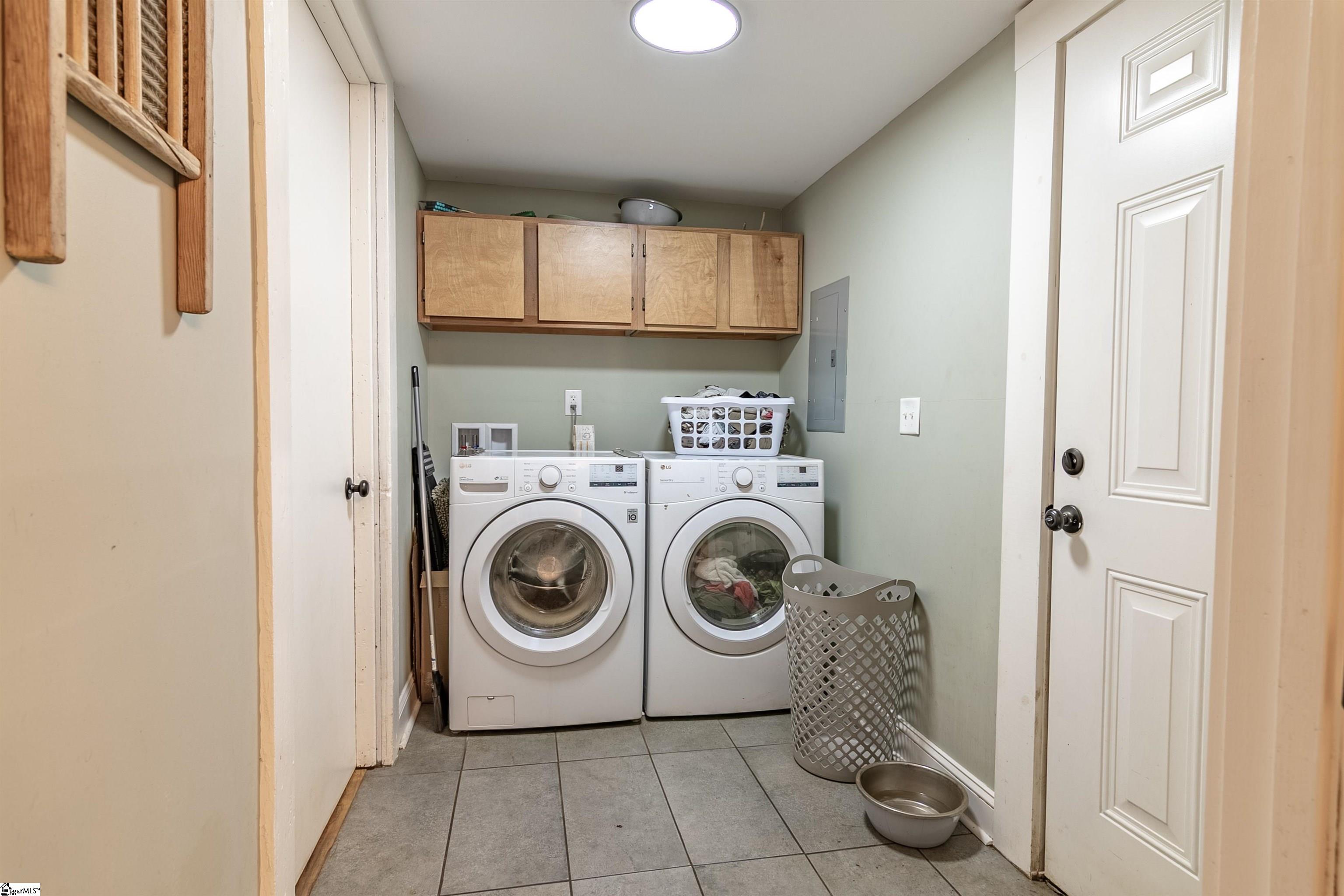 Taylors, South Carolina 29687, United States, 4 Bedrooms Bedrooms, ,2 BathroomsBathrooms,Residential,Active,235635