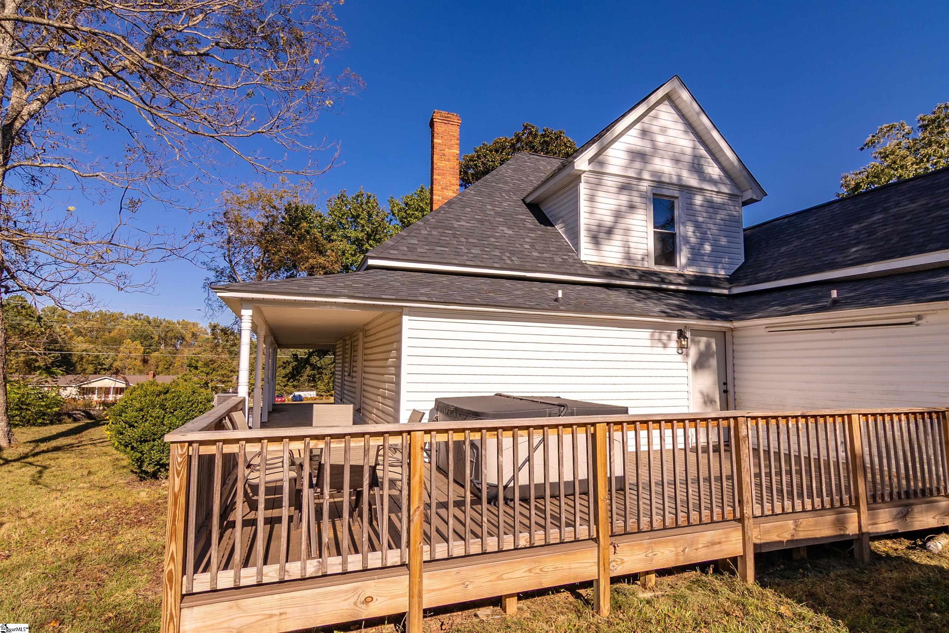 Taylors, South Carolina 29687, United States, 4 Bedrooms Bedrooms, ,2 BathroomsBathrooms,Residential,Active,235635