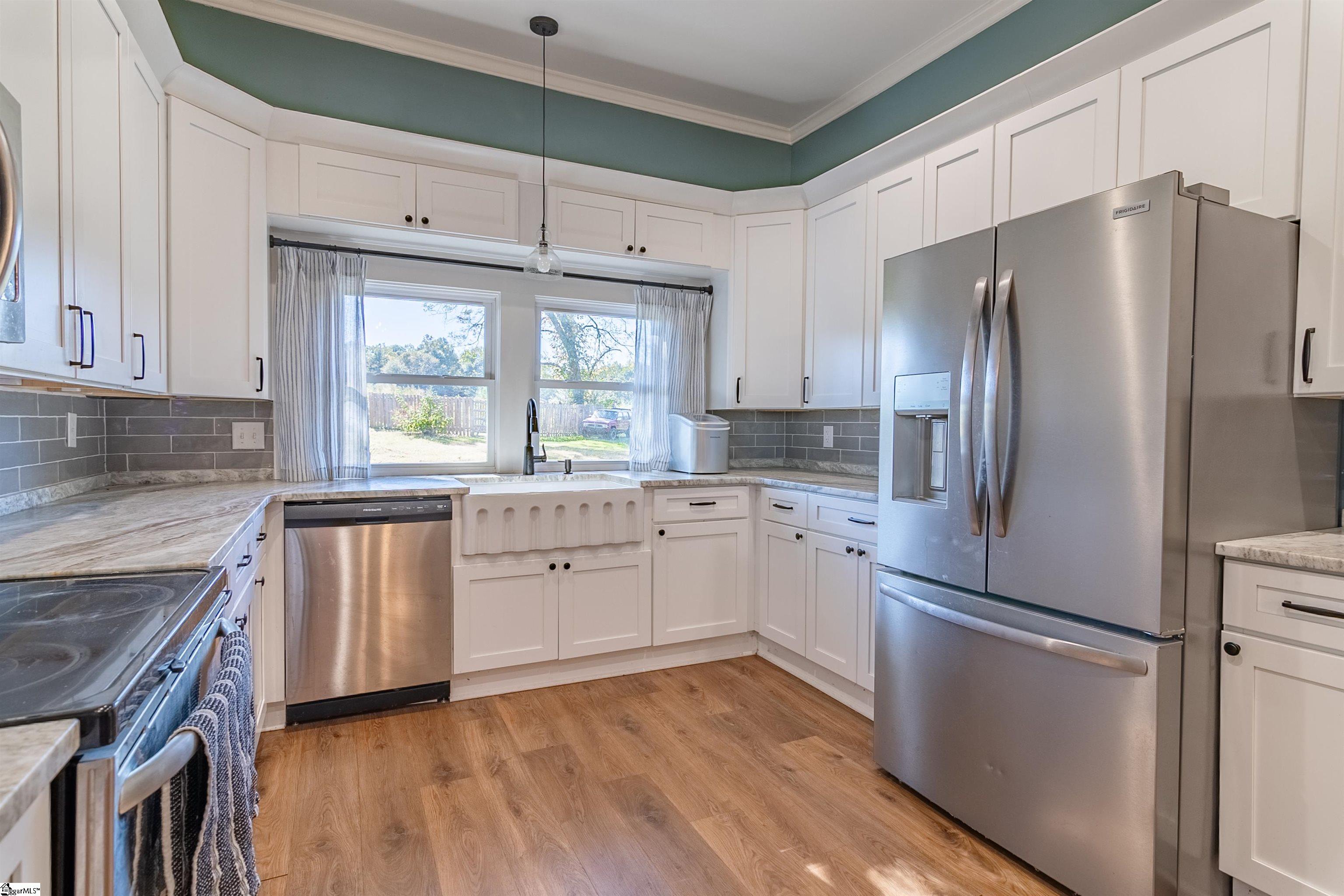 Taylors, South Carolina 29687, United States, 4 Bedrooms Bedrooms, ,2 BathroomsBathrooms,Residential,Active,235635